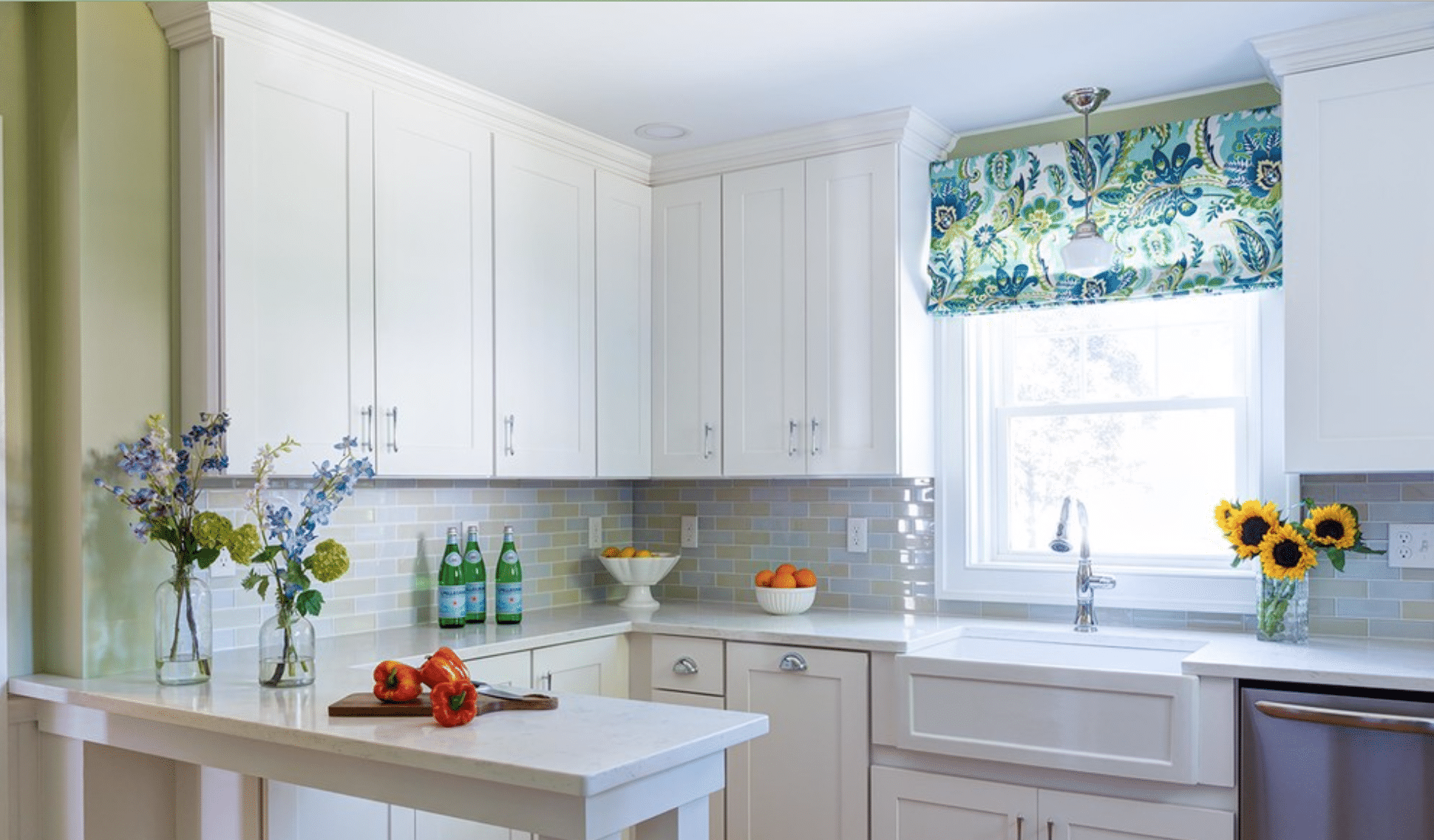 houzz-lawrence-kitchen-design-and-renovation-transitional-kitchen-boston-phvw-vp~135968434